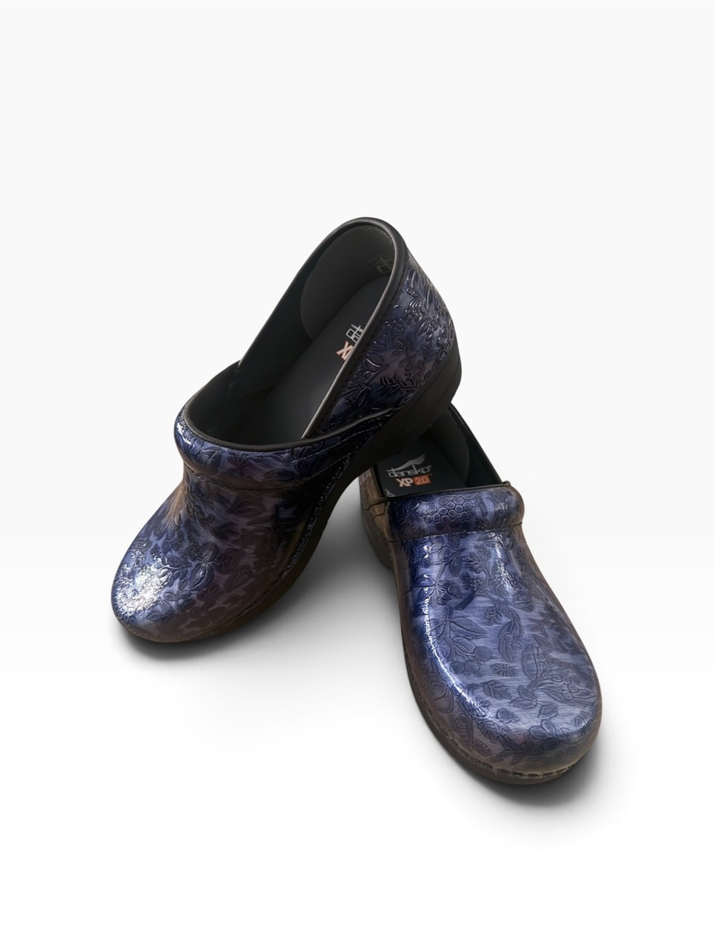 NWOB-Dansko Xp 2.0 Navy patent floral embossed Clog-size EU 38